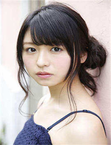 刑警本色2演员表-日本女子脚底按摩扭腰喊痛